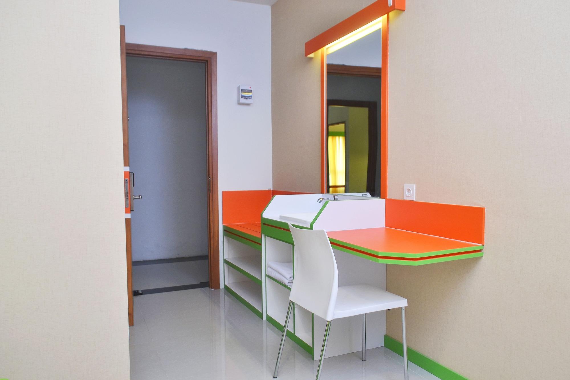 Hotel Titanium Express Homtel Yakarta Exterior foto