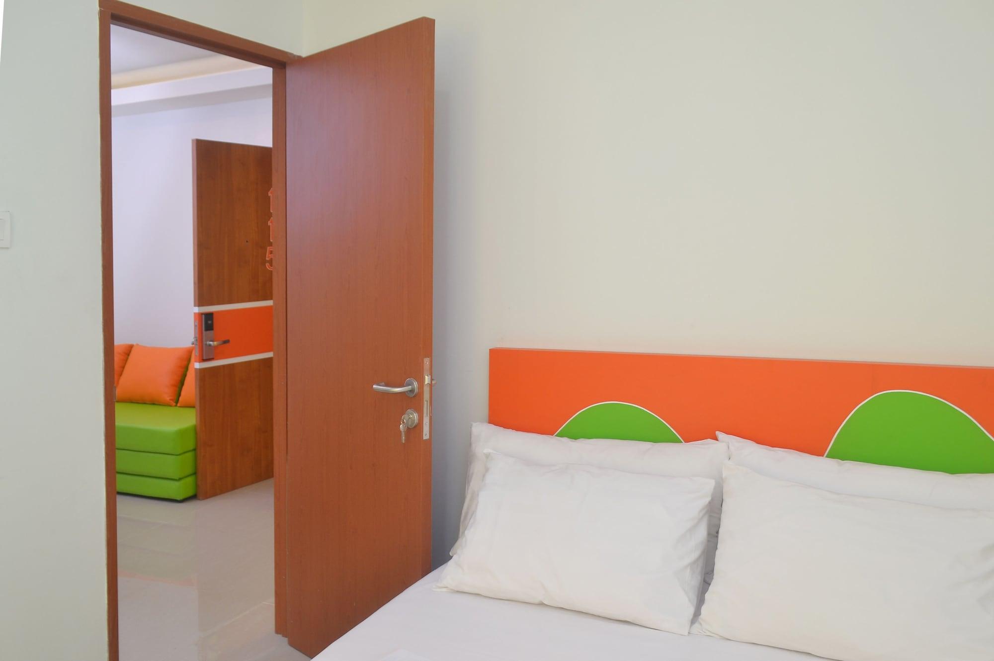Hotel Titanium Express Homtel Yakarta Exterior foto
