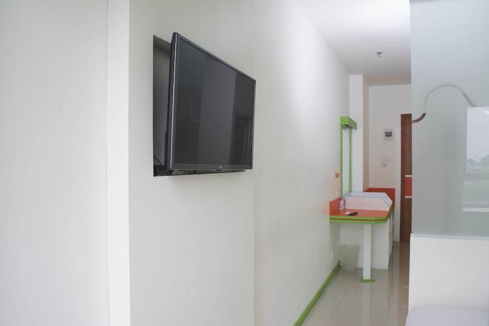 Hotel Titanium Express Homtel Yakarta Exterior foto