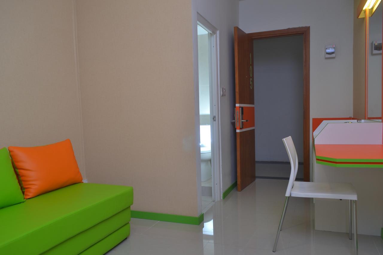 Hotel Titanium Express Homtel Yakarta Exterior foto